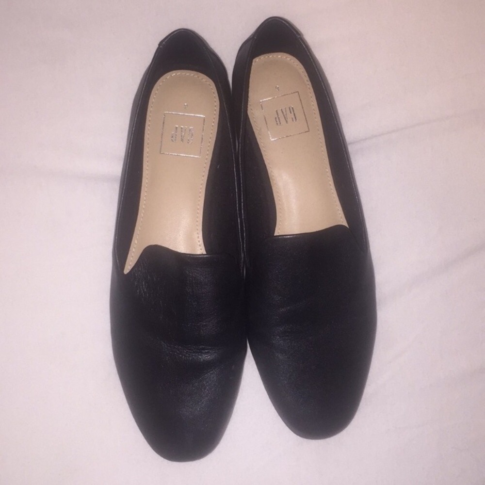 GAP loafers size 8